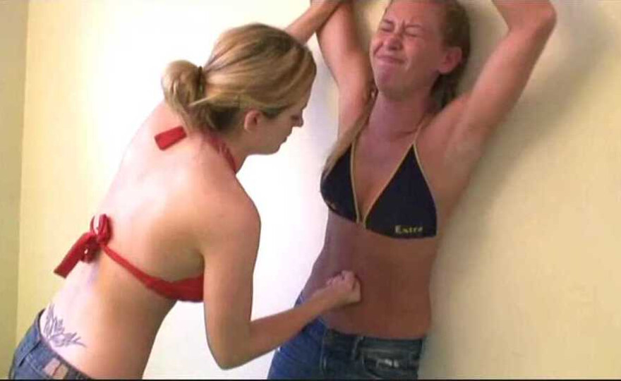 2009_030 KERI versus BROOKE “Belly Punch Battle 2009”