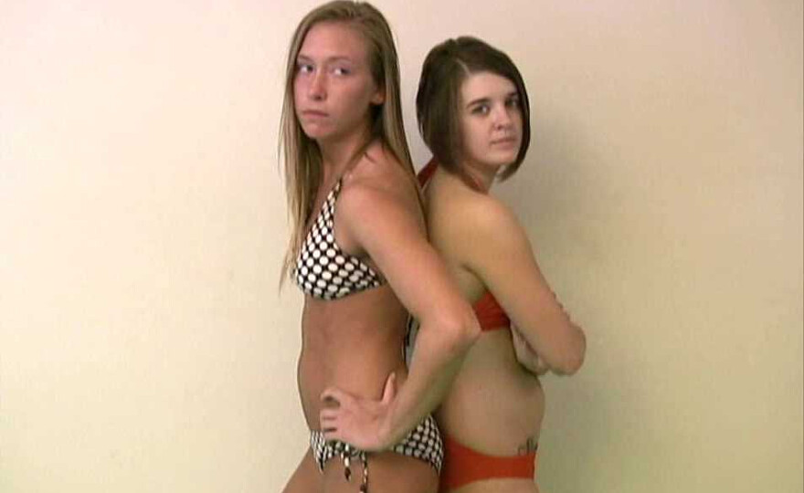 2009_059 BROOKE versus KATIE “Owned”