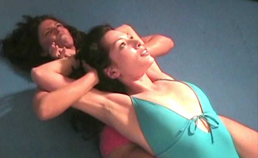 2008_052 LOLA versus JENN “Match I”