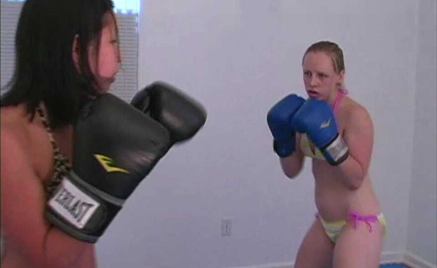 2010_076 JADE versus JENNY “Safprods Boxing”